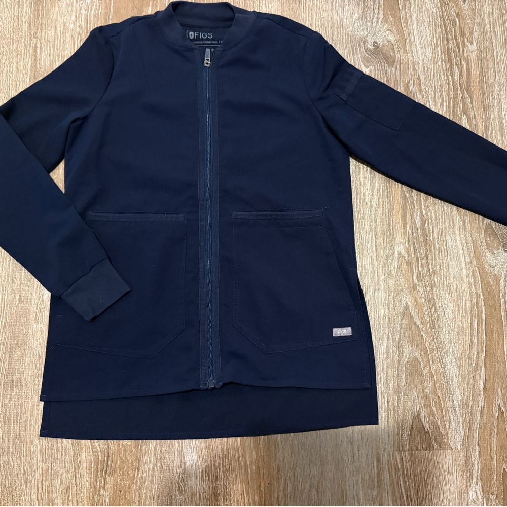 Women’s figs Bellery jacket size xxs